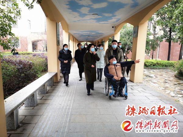 譚艷近期照片,譚艷近期照片，變化中的自信與成就感的勵(lì)志之旅