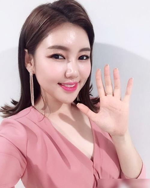 韓國中老年女演員的溫馨日常風(fēng)采