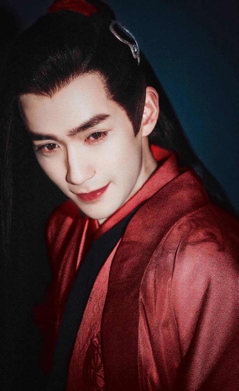 朱一龍楊蓉最新動態(tài),?朱一龍楊蓉最新動態(tài)，星光璀璨，共譜銀幕新篇章??