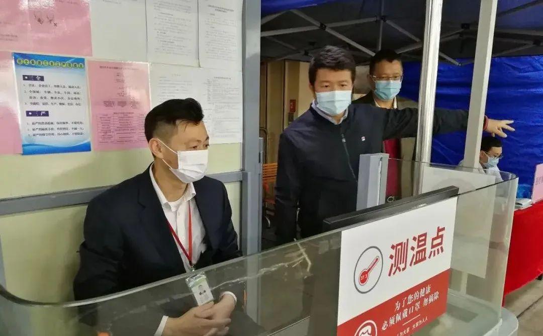 最新疫情翻譯與家庭趣事的交織報道