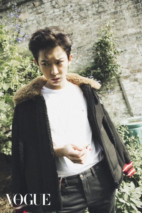 樸燦烈最新寫真集,樸燦烈最新寫真集——時(shí)尚魅力的多維展示