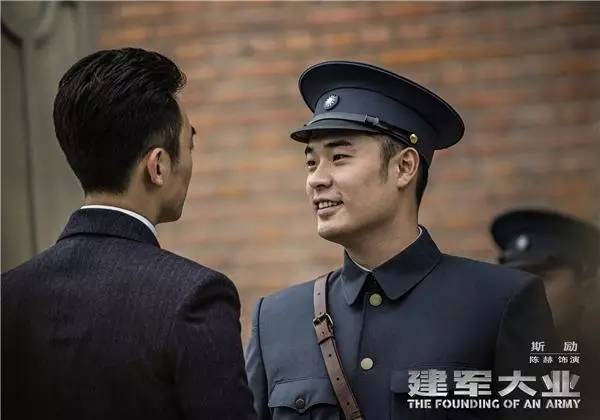 建軍大業(yè)明星云集的原因探究