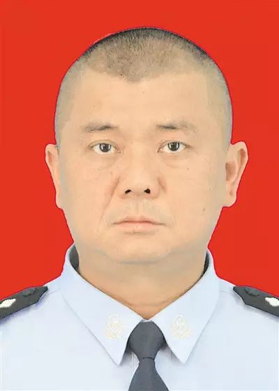 樂(lè)山干部任前公示與小巷特色小店探秘