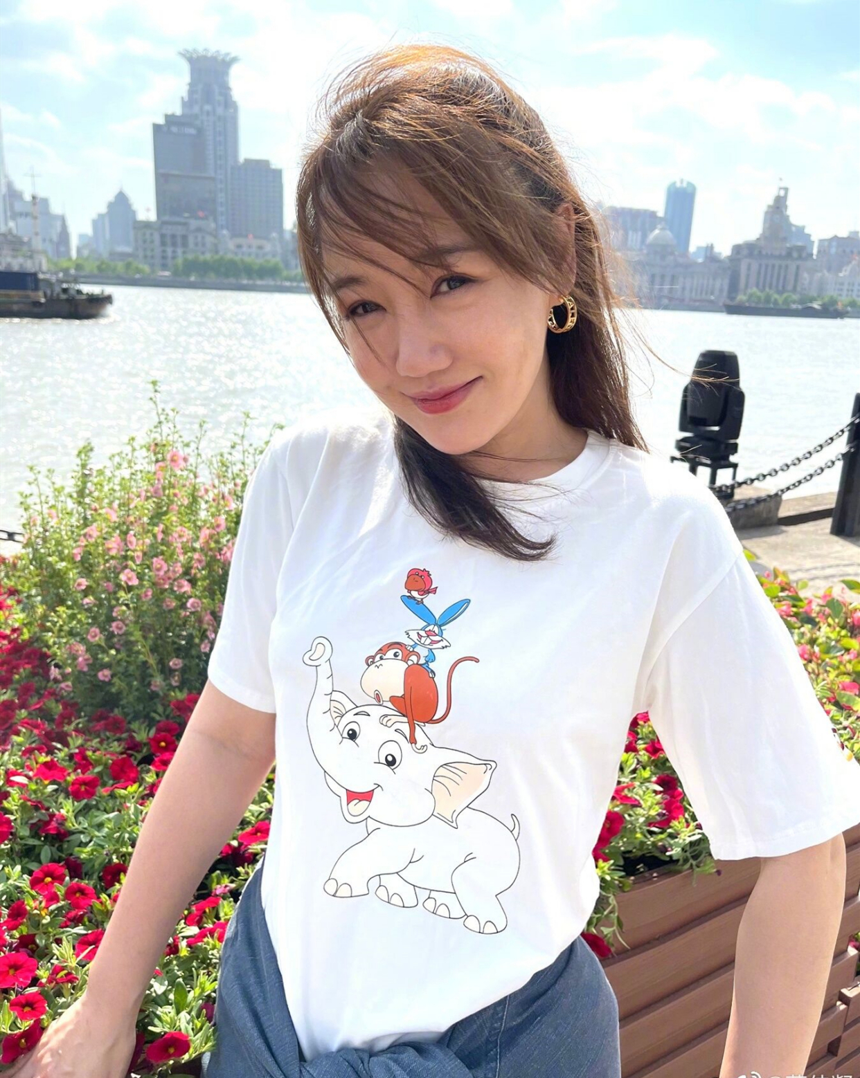 薜佳凝最新消息，展望2025年的動態(tài)與論述