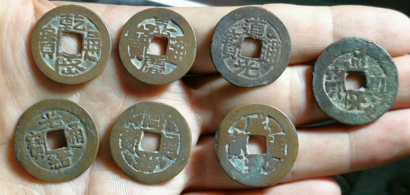 最新錢(qián)幣發(fā)型，小巷深處的藏寶地揭秘