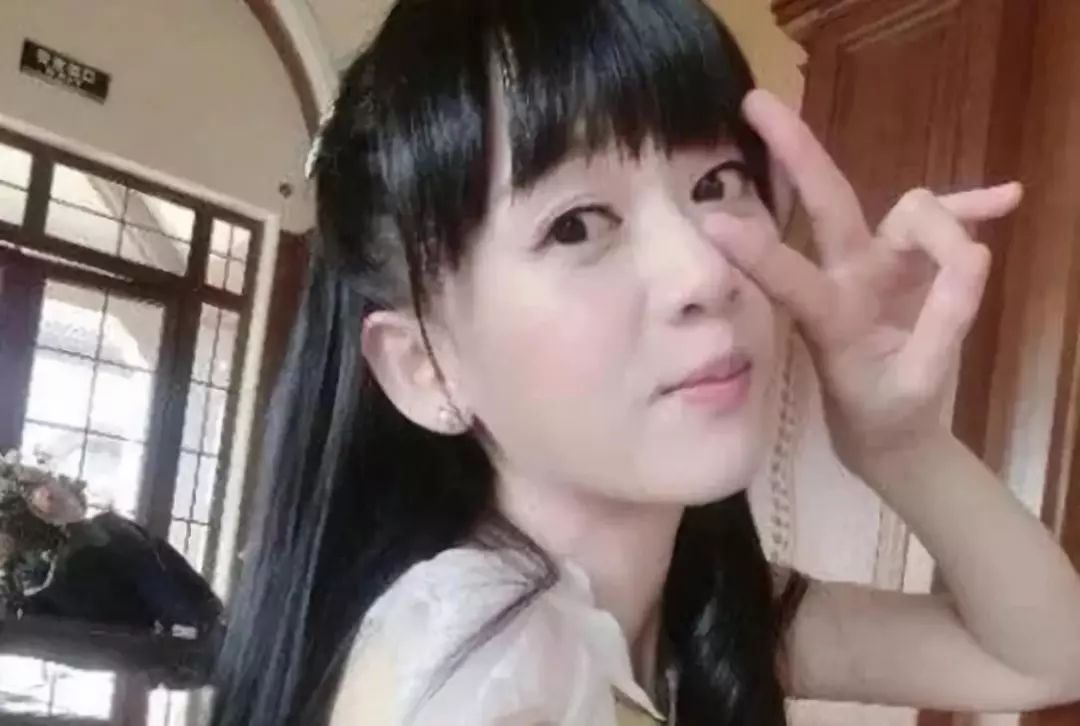 最新裸體舞引領(lǐng)舞蹈熱潮的新風尚風潮涌動