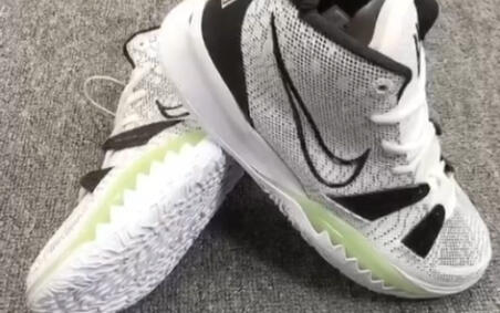 耐克最新籃球鞋技術(shù)革新與實(shí)戰(zhàn)體驗(yàn)深度解析