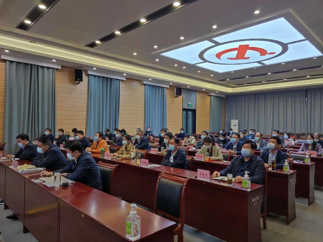 疫情全球最新動態(tài)與小巷獨特小店的獨特故事