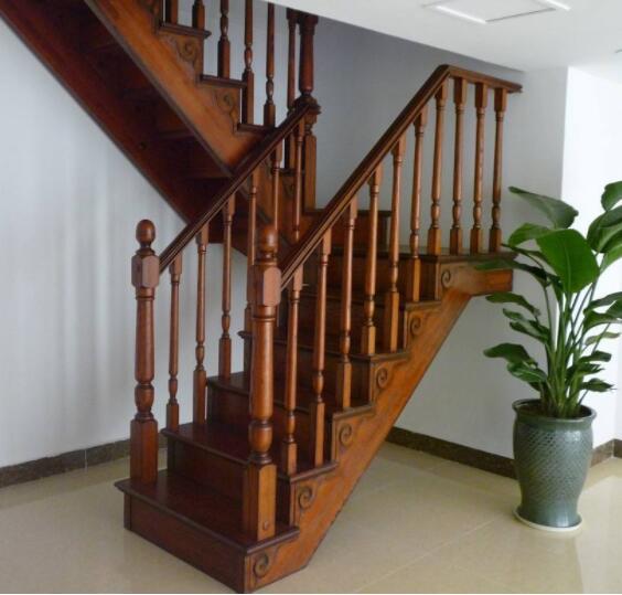 實木樓梯最新時尚款式圖片，時尚設(shè)計與精湛工藝的完美結(jié)合