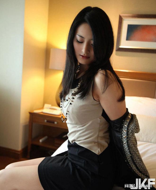 李麗莎最新作品天使，與自然美景的輕松之旅之旅